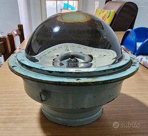 Antica bussola navale