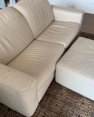 Divano letto con pouf  in pelle