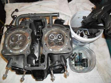 Honda VF 400  testate 83/84