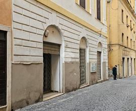 NEGOZIO A VELLETRI