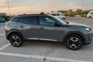 Peugeot 2008 pure tech 100 cv allure 1.2 benzina