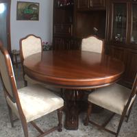 Salotto classico: Tavolo tondo 4 sedie e salotto