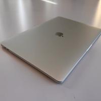 Macbook pro 15”