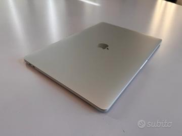 Macbook pro 15”