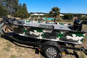 Barca lago fiume stile Bass Boat