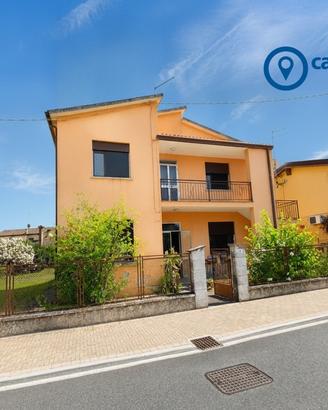 Appartamento con ingresso indipendente e giardino
