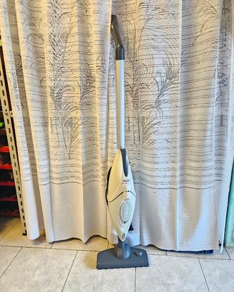 Scopa elettrica con filo De'Longhi