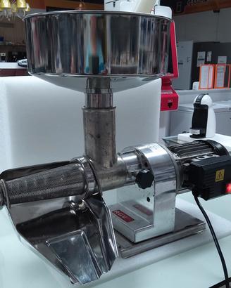 Spremipomodoro elettrico per grandi produzioni
