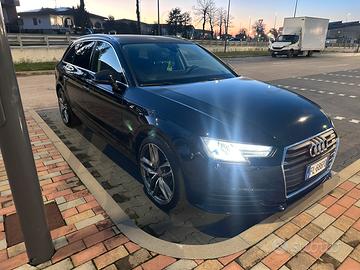 Audi a4 Sline Motore 2'0 150 CV