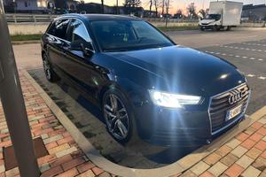 Audi a4 Sline Motore 2'0 150 CV