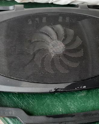 Supporto per PC portatile con ventola