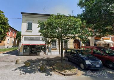 Immobile di 570 m² a Lugo