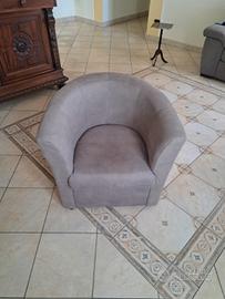 poltrone in pelle con  rotelle