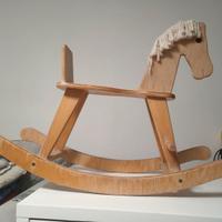 cavallino a dondolo