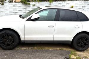 Audi Q5 2011 – 130.000 km – Gomme nuove Pirelli –