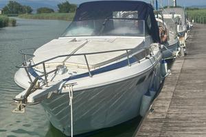 Barca a motore cabinata Chris Craft Amero sport