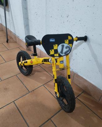 bicicletta senza pedali