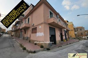 Vista mare 2 monolocali con 2 bagni mq 70