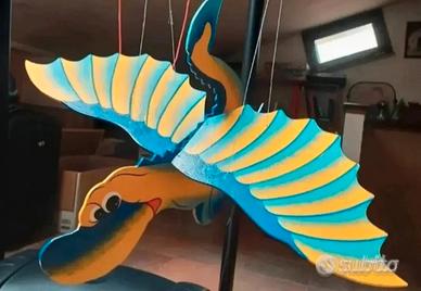 Dinosauro in legno per cameretta