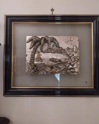 Quadro incorniciato con bassorilievk in argento