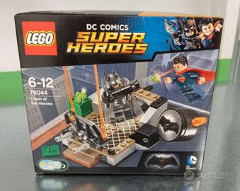 Lego DC Super Heroes Clash of the Heroes 76044