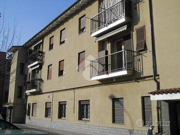 2 LOCALI A MILANO