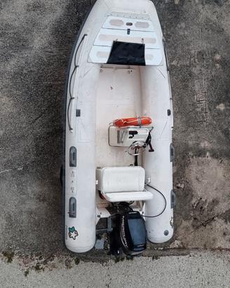 Gommone Novamarine RH400 Mercury 25cv 4t Carrello