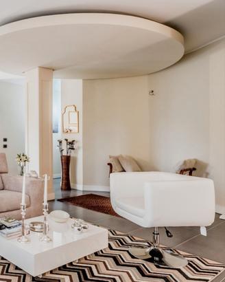 Poltrona design bianca