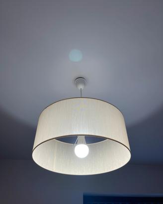 Lampadario a sospensione con paralume in tessuto
