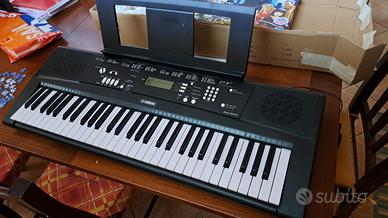 Tastiera digitale YAMAHA Digital Keyboard EZ-220