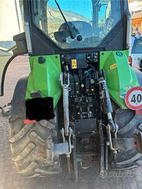 Trattrice deutz fahr