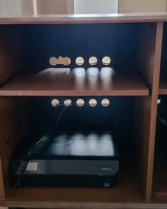 Scrivania porta computer