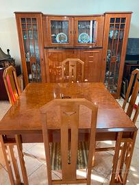 Sala da pranzo in radica, tavolo, 4 sedie e mobile