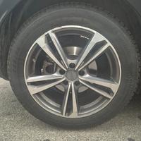 cerchi in lega con gomme invernali peugeot 3008