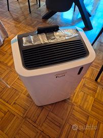 Condizionatore pinguino De Longhi 10500btu