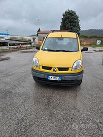 Renault kangoo 5 posti autocarro 2004