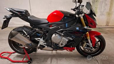 bmw s1000R