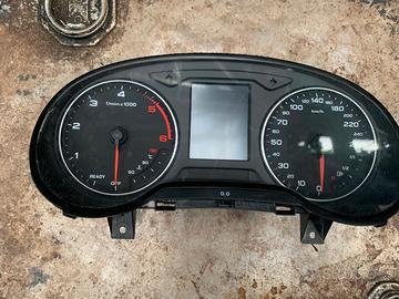 QUADRO STRUMENTI AUDI Q2 ANNO:2021