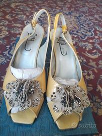 Sandali Gaia gialli con fiore