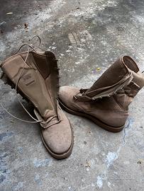 Anfibio uomo militare combact estivo