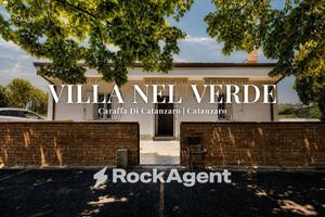 Villa di 153 m² con 4 locali a Caraffa di Catanzar