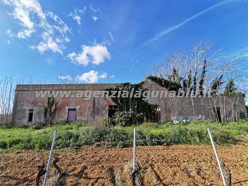 Casa 400mq con 300mq di terreno