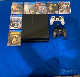 Ps4 con 2 controller e 7 giochi