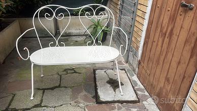 Divanetto  da giardino