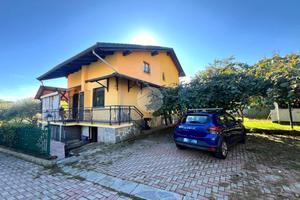 VILLA SINGOLA A GIVOLETTO