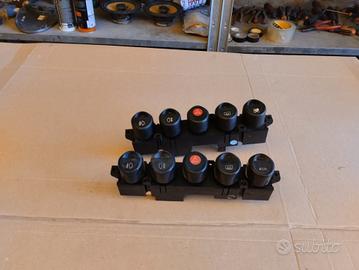 Tastiera servizi e frecce di emergenza multipla 1e