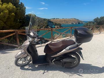 Suzuki Sixteen 150,