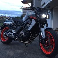 Special Titanium Black Roadsitalia Yamaha MT-09