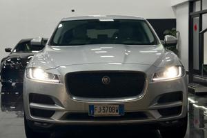 Jaguar F-Pace 2.0 D 180 CV Portfolio