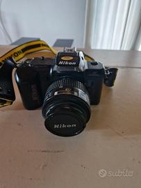 Nikon F401 con obiettivo 35-70 Nikkor